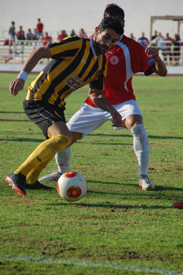 El CD San Roque pierde en casa ante el líder, el San Roque de Lepe